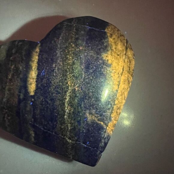 Lapis Lazuli Crystal Heart Carving (#2) - Picture 8 of 14